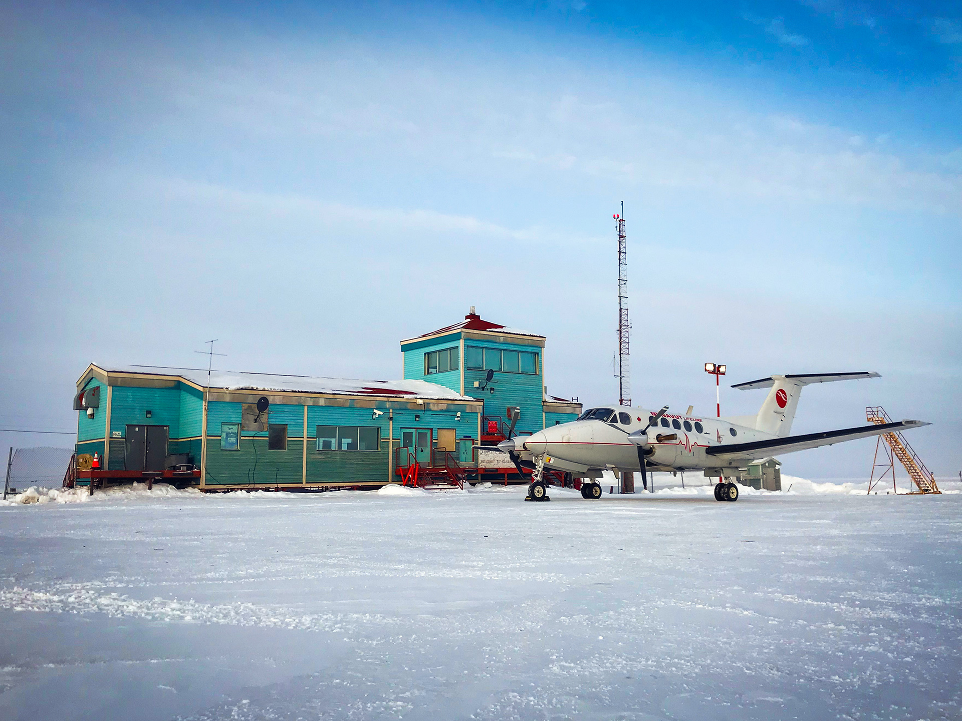 A Keewatin Air (Nunavut Lifeline) Beechcraft Super King Air providing medevac services to the remote community of Iglulik, Nunavut, Canada.